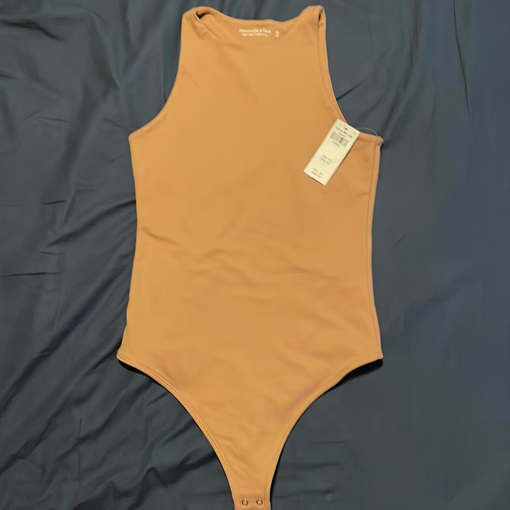 BRAND NEW !! Double-Layered Seamless Fabric
Scuba Bodysuit